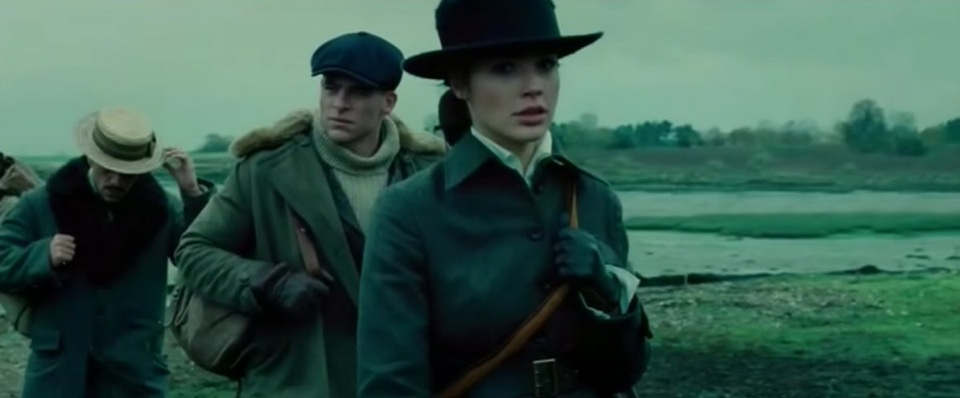 Bộ phim sẽ xoay quanh nhân vật chính Wonder Woman và hành trình trở thành một nữ siêu anh hùng bí ẩn. Theo đó, trước khi trở thành Wonder Woman, cô vốn là Diana, công chúa của các nữ chiến binh Amazon, cô được huấn luyện để trở thành một chiến binh không thể khuất phục.