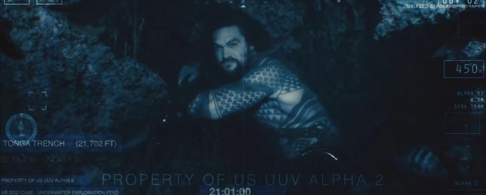 Trong “Batman v Superman”, Aquaman đã xuất hiện ở một cảnh quay dưới nước. Bộ phim sẽ ra rạp vào 27/7/2018. 