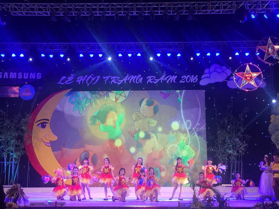 Tưng bừng lễ hội trăng rằm cho các em thiếu nhi Bắc Ninh - 2