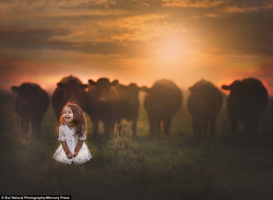 Sau khi tích cực điều trị tâm lý, giờ đây Sujarta Setia đã dần cân bằng trở lại, chị đã yêu thương con gái của mình, đã hiểu chính mình, gia đình chị cũng đã có chuyến du lịch đầu tiên cùng nhau.