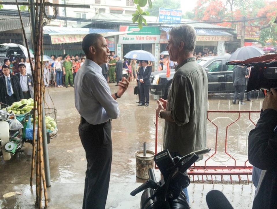 “Bún mắng”, bún ốc, bún chả cùng lên truyền hình Mỹ - 5 “Bún mắng”, bún ốc, bún chả cùng lên truyền hình Mỹ - 5
