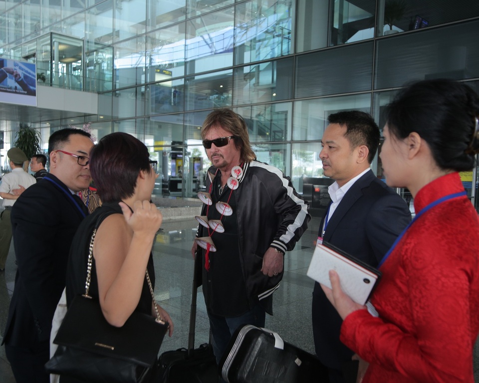 Danh ca Chris Norman đã đến Việt Nam - 3