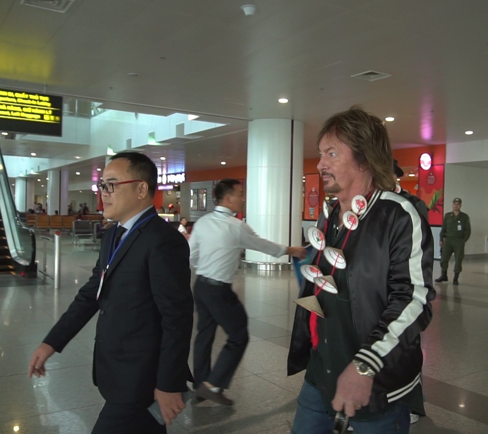 Danh ca Chris Norman đã đến Việt Nam - 6