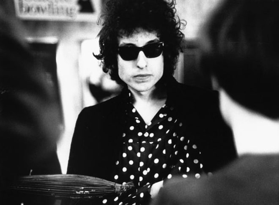Chân dung nhạc sĩ đầu tiên trong lịch sử đoạt… Nobel Văn học - 15 1966: Bob Dylan ở Copenhagen, Đan Mạch.