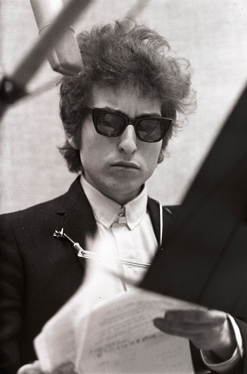Ủy ban trao giải Nobel vẫn chưa liên lạc được với Bob Dylan - 1 Ủy ban trao giải Nobel vẫn chưa liên lạc được với Bob Dylan - 1