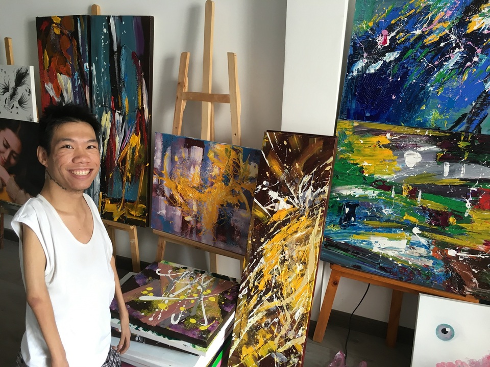 Lê Minh Châu và những bức vẽ phong cách hội hoạ đương đại mới hoàn thành