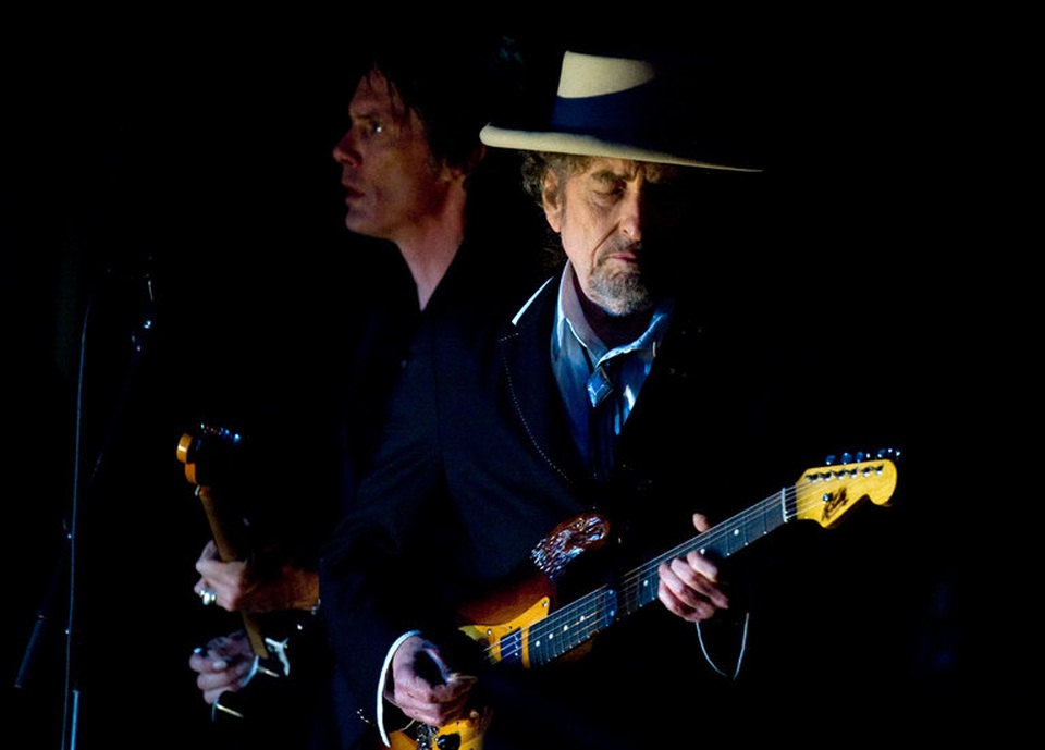 Lý giải sự im lặng của Bob Dylan trước giải Nobel Văn học - 1 Lý giải sự im lặng của Bob Dylan trước giải Nobel Văn học - 1