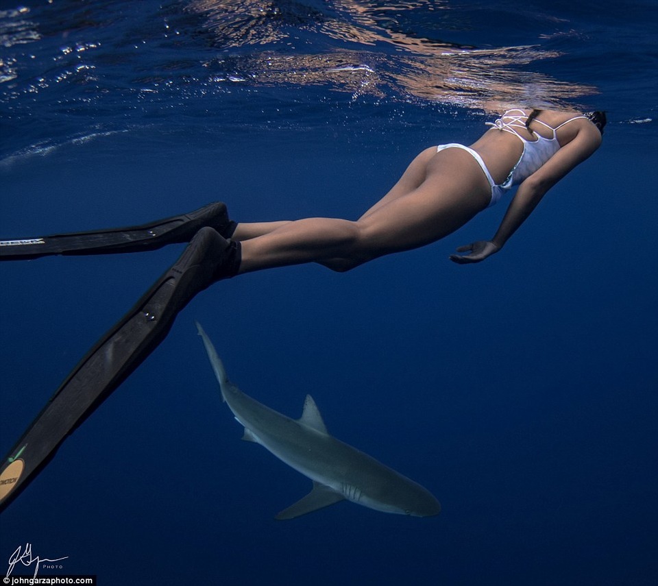 Tài khoản Instagram của Rava Ray thu hút tới 42.000 lượt theo dõi.