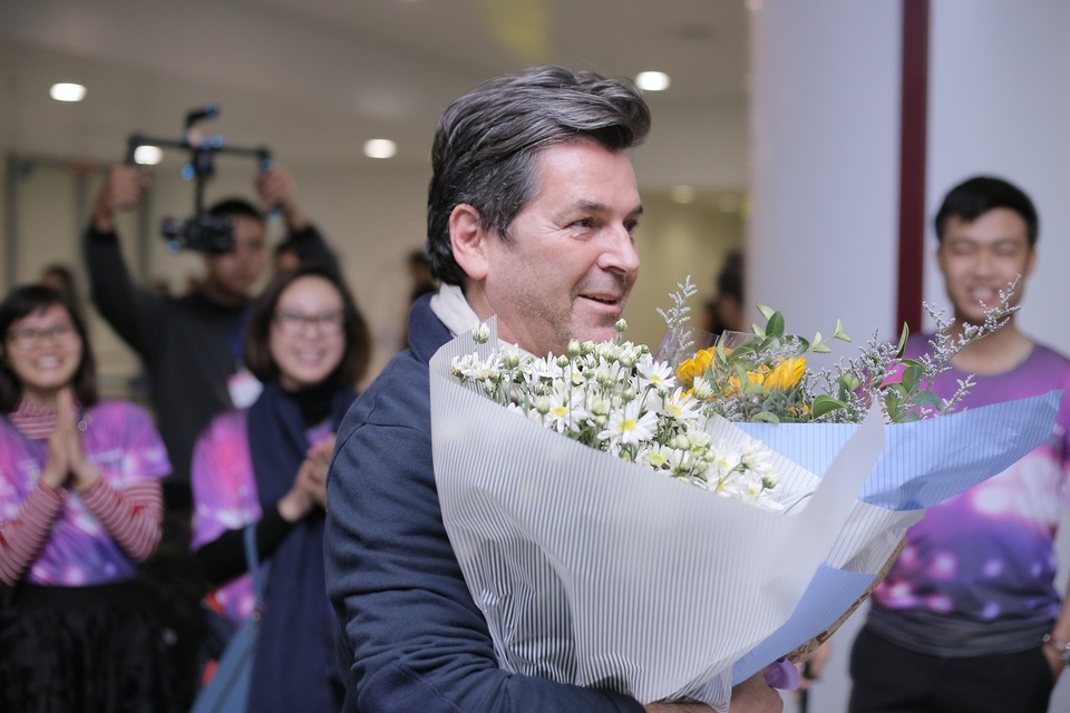 Thomas Anders đến Hà Nội trong sáng sớm mùa đông - 6