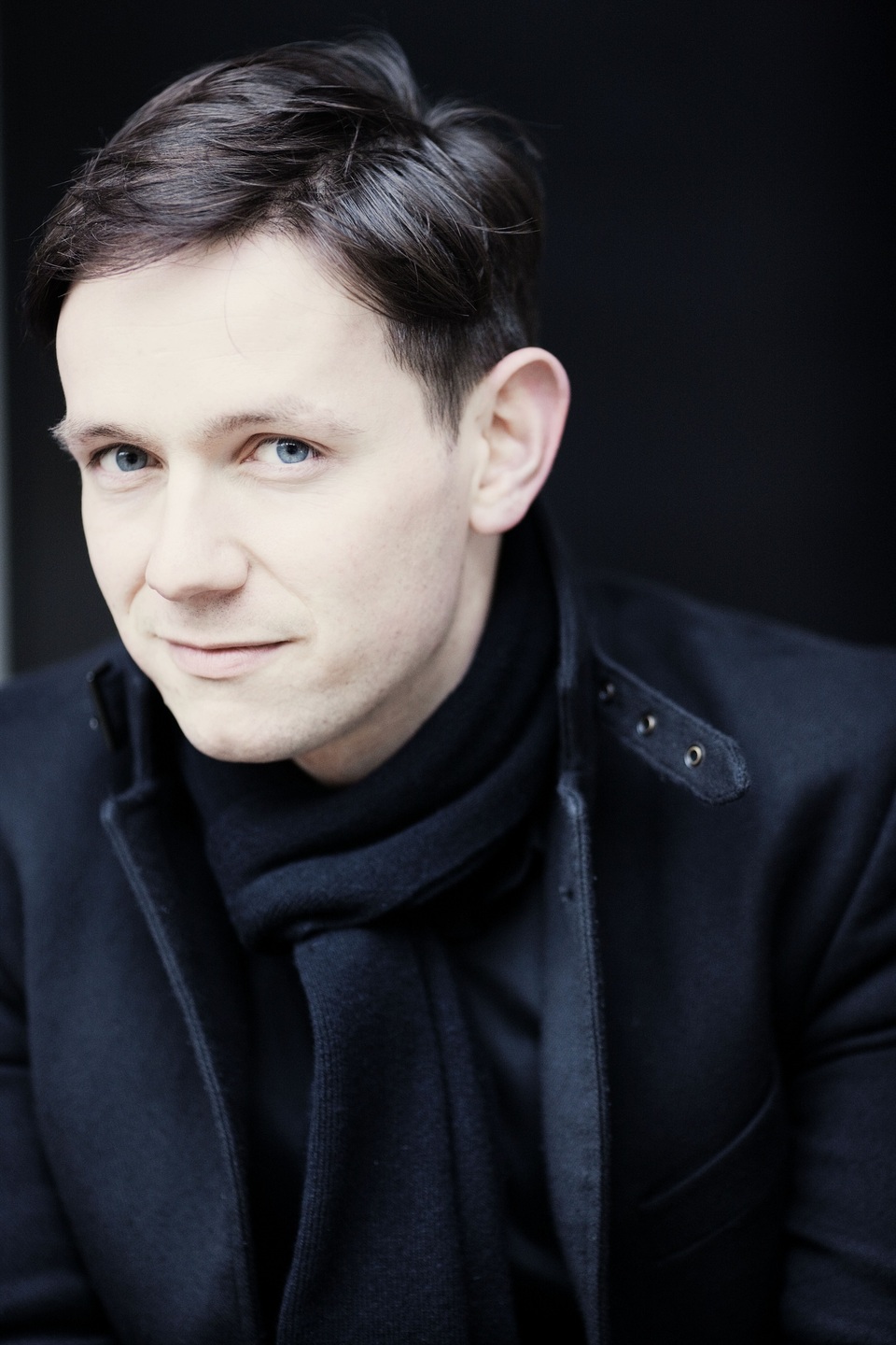 Ca sĩ người Anh Iestyn Davies (37 tuổi)