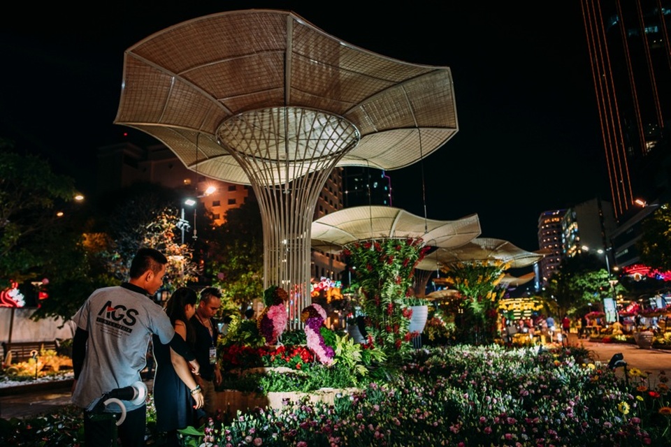 Đường hoa Nguyễn Huệ kéo dài thêm ngày hội - 5 Đường hoa Nguyễn Huệ kéo dài thêm ngày hội - 5