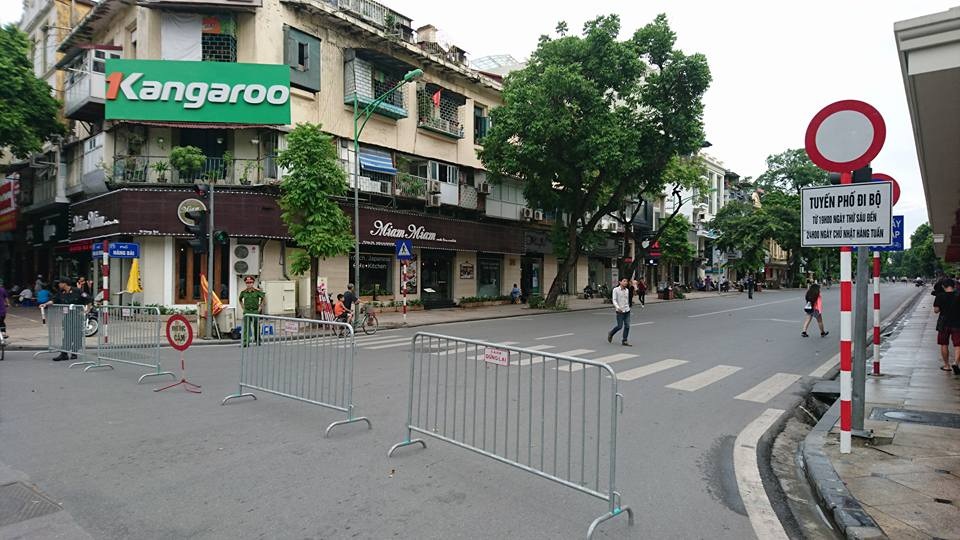 Phạt hơn 120 triệu đồng sau 2 tuần thực hiện phố đi bộ - 1 Từ ngày 29/8 đến 11/9, lực lượng Thanh tra GTVT đã kiểm tra, lập biên bản vi phạm hành chính 44 trường hợp, phạt 123.850.000 đồng,...