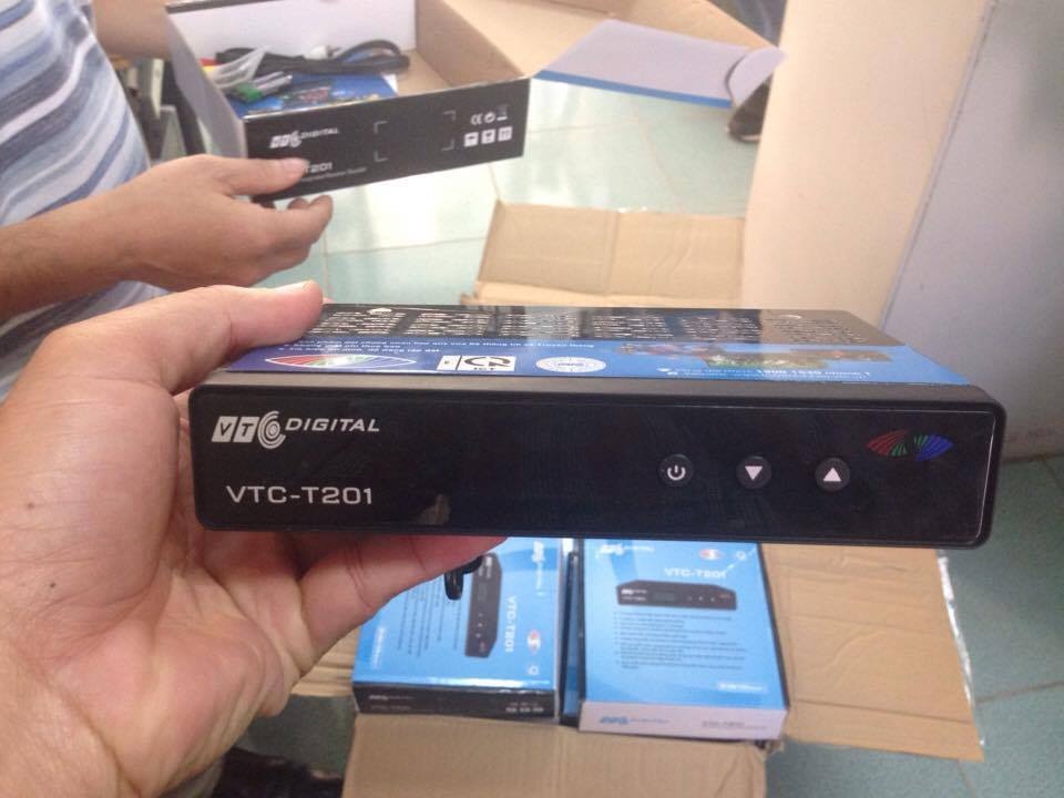 Bắt số lượng lớn đầu thu giả thương hiệu VTC DIGITAL - 2 Một số lượng lớn đầu thu giả nhãn hiệu VTC DIGITAL vừa bị Đội QLTT số 14 bắt giữ.