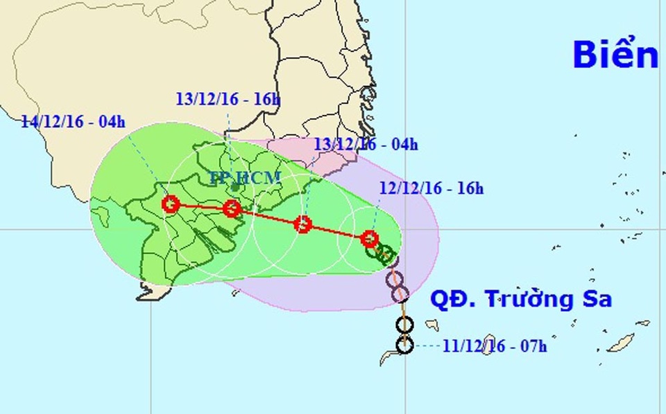 Áp thấp nhiệt đới đang tiếp tục tiến sát bờ biển các tỉnh từ Bình Thuận - Bến Tre (Ảnh: NCHMF).