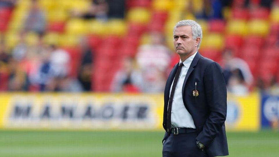 HLV Mourinho bị chỉ trích vì đổ lỗi cho cầu thủ