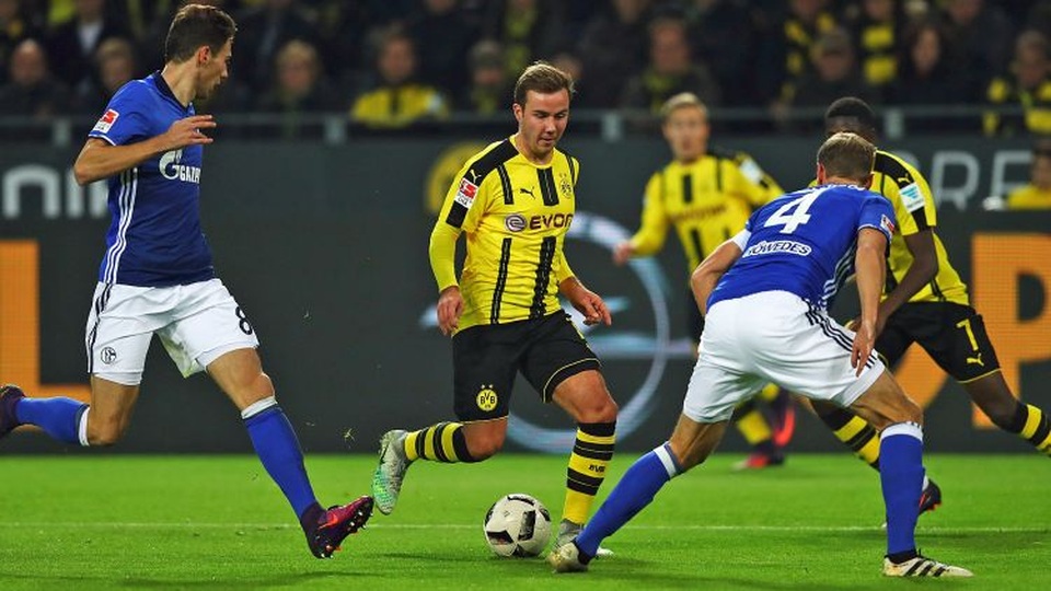 Bayern Munich xây chắc ngôi đầu, Dortmund gây thất vọng lớn - 2 Dortmund gây thất vọng khi để Schalke cầm chân trên sân nhà