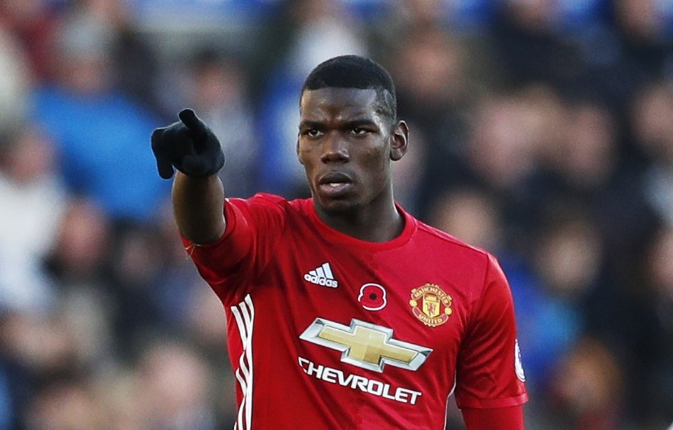 Pogba đóng góp siêu phẩm vào lưới Swansea