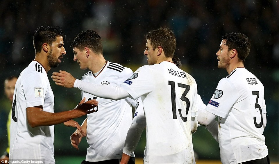 Người cũ Arsenal rực sáng, Đức đại thắng 8-0 - 1 Đội tuyển Đức đại thắng 8-0