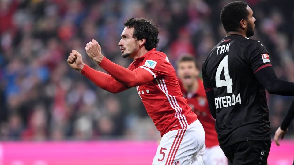 Bayern Munich tìm lại cảm hứng, Dortmund bất ngờ gục ngã - 3 Mats Hummels ghi bàn giúp Bayern Munich chiến thắng