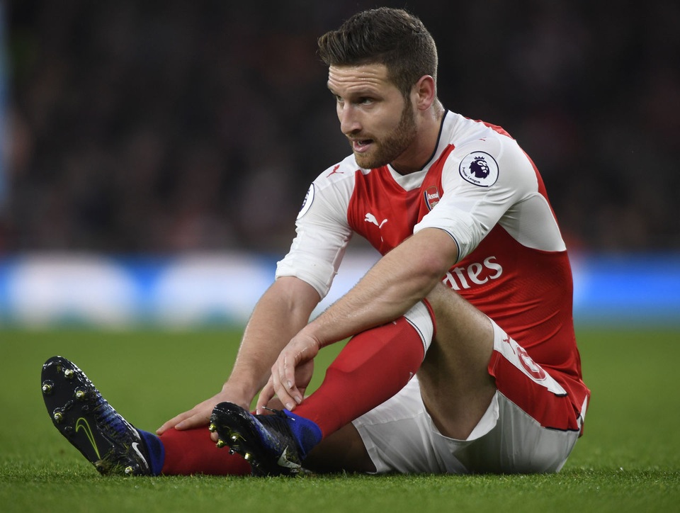 Arsenal và căn bệnh… “hết thuốc chữa” - 2 Chấn thương của Mustafi ảnh hưởng lớn tới Arsenal