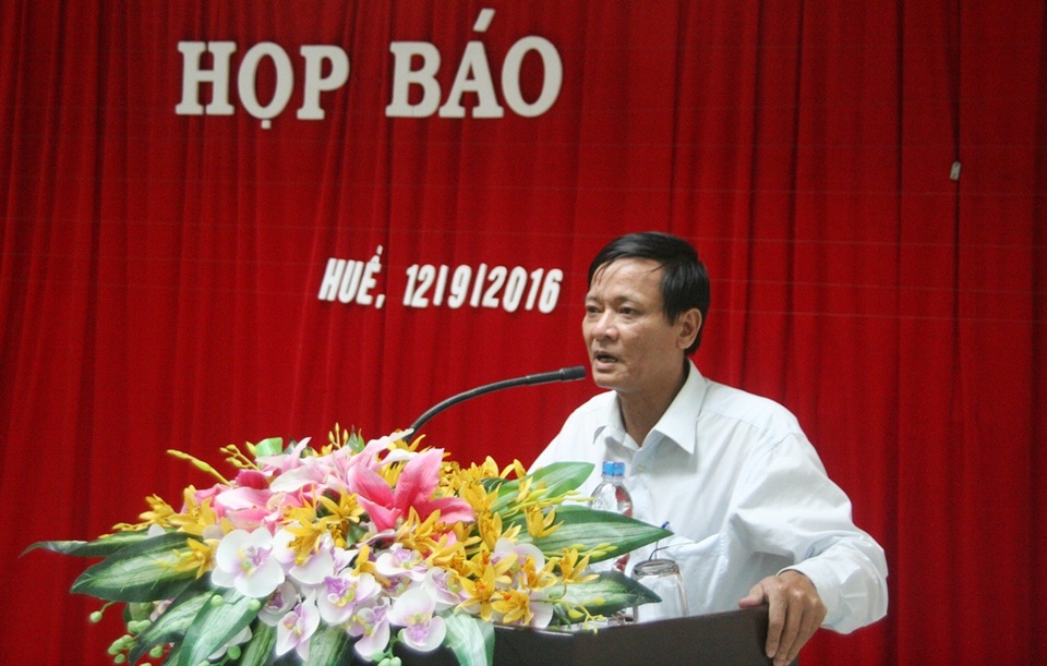 Ông Nguyễn Đăng Thạnh, Phó Chủ tịch UBND TP Huế thông báo về vụ cưỡng chế cho báo chí