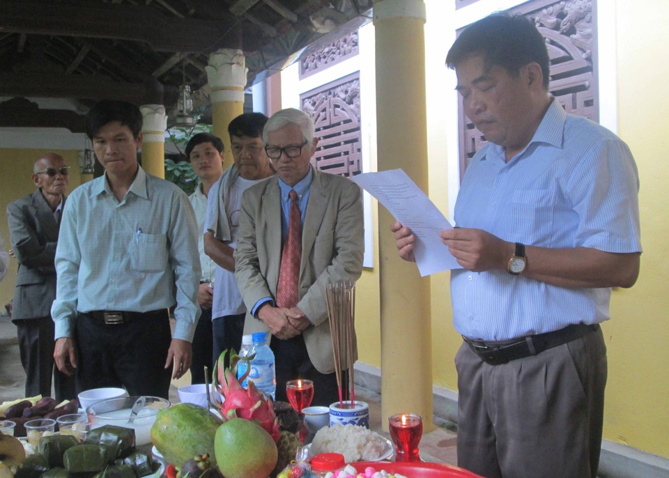 Nhóm thăm dò bắt đầu nghi thức động thổ tại chùa Vạn Phước