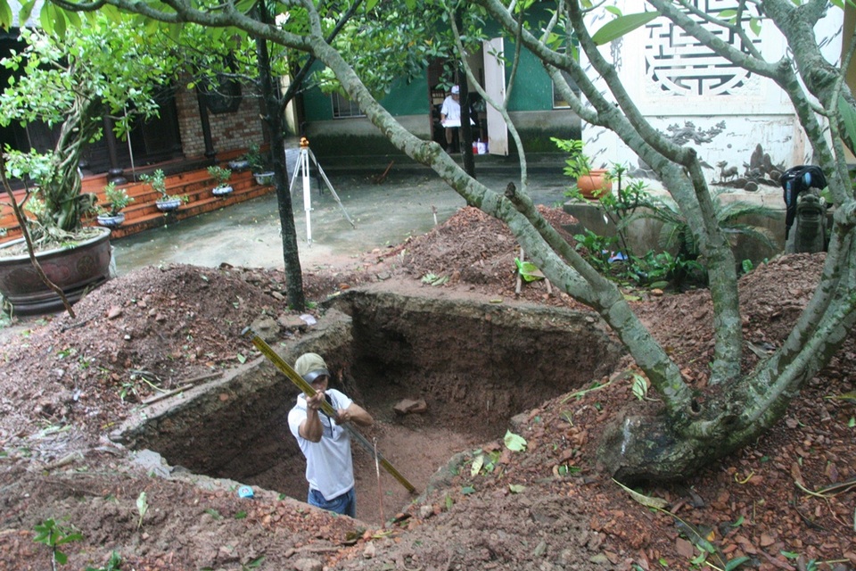 Kỳ 4: Ly kỳ câu chuyện đi tìm dấu tích Cung điện Đan Dương - 32 Hố thám sát khảo cổ chùa Thuyền Lâm được đào trong đầu tháng 10/2016