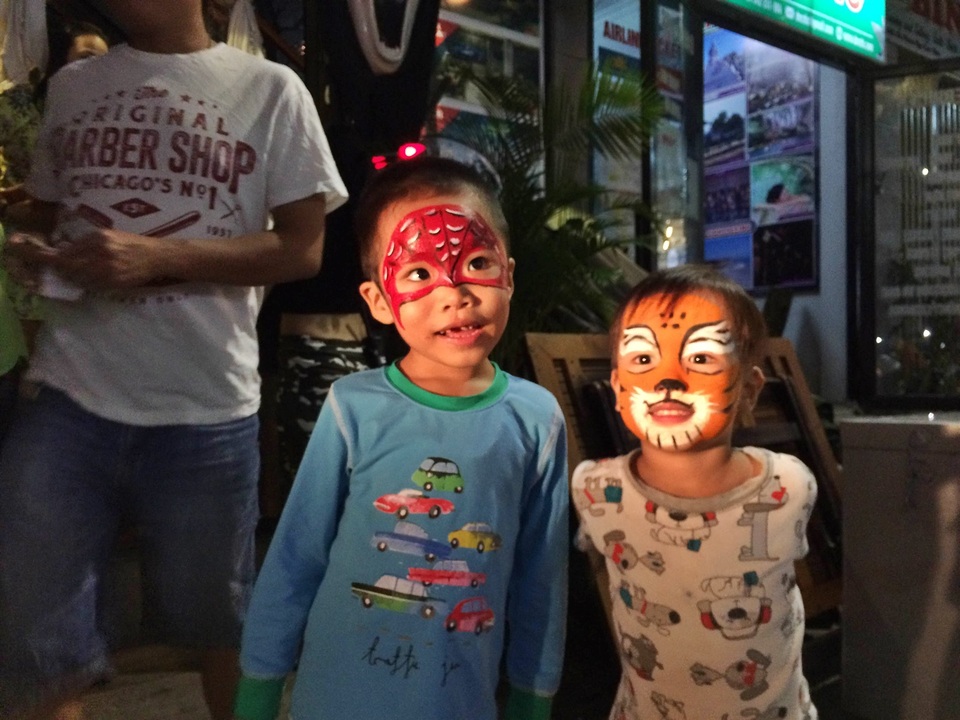 Các em nhỏ cũng có những tạo hình đáng yêu, ngộ nghĩnh