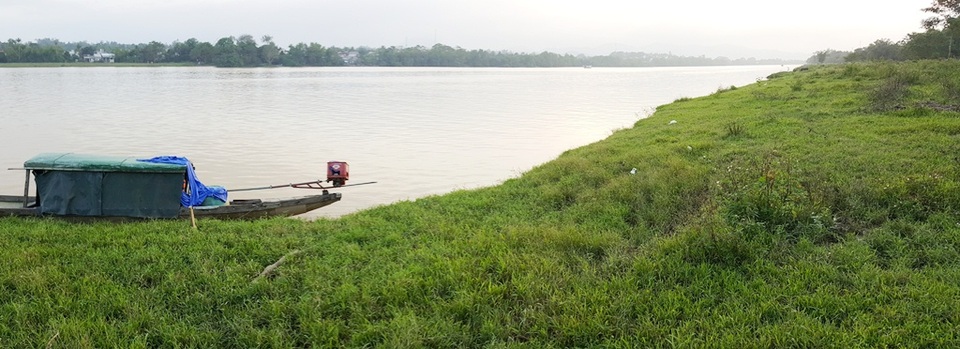 Sẽ dời các vườn tượng bị bỏ hoang ra dọc sông Hương - 14 Khu vực công viên Kim Long trên đường dẫn lên chùa Thiên Mụ ở bờ bắc sông Hương sẽ là điểm thứ 2 dự tính di dời các tượng quốc tế về đây