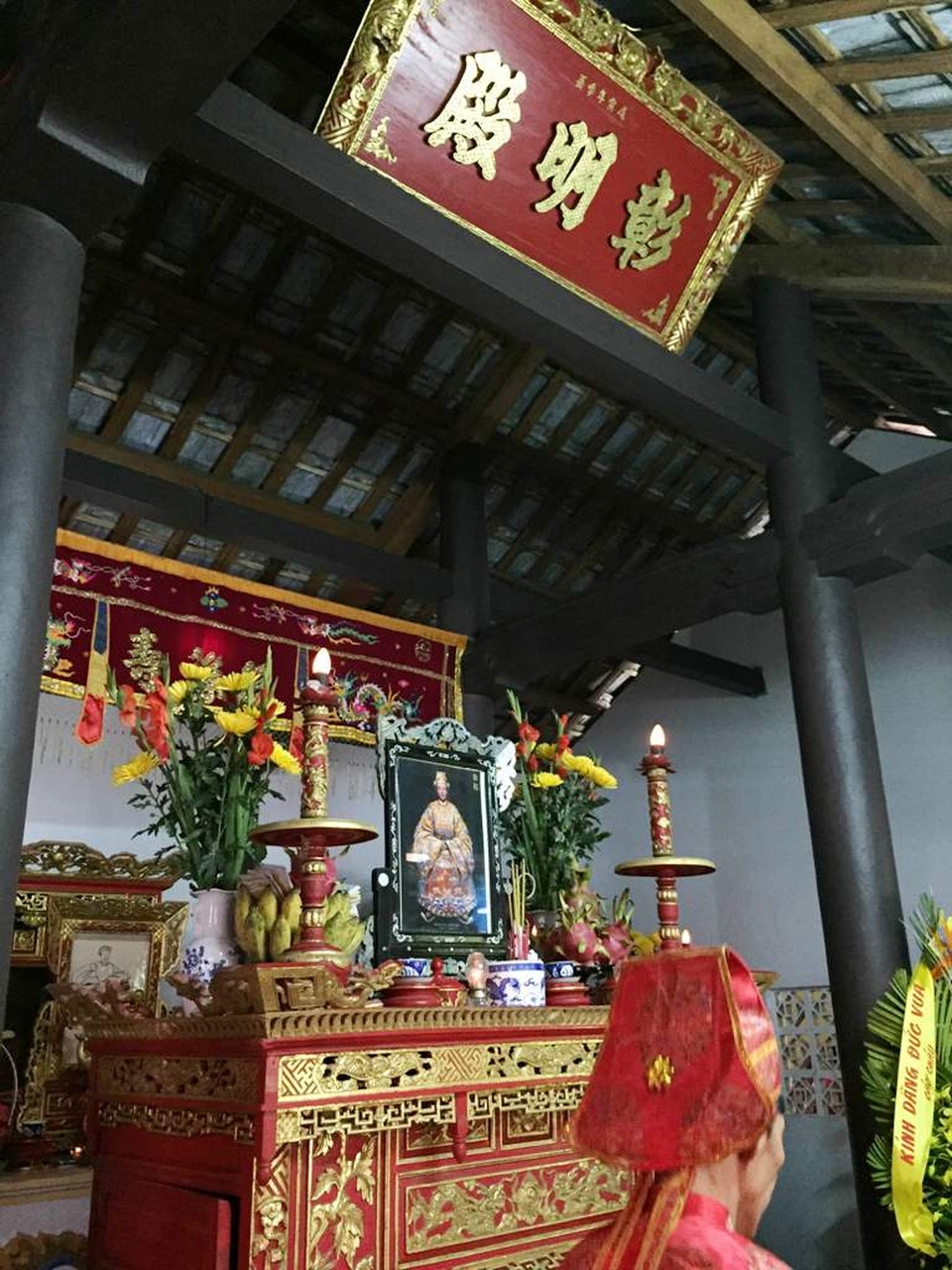 Án thờ vua Hiệp Hòa và các tiên đế tại Phủ Văn Lãng Quận Vương