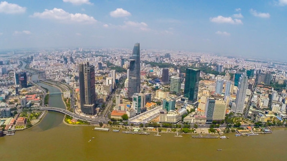 Mỗi ngày, TP.HCM có 43 tỷ đồng nợ thuế không có khả năng thu hồi - 1 TP.HCM, nơi có lực lượng doanh nghiệp đông nhất cả nước, nhưng số nợ thuế luôn tương ứng.