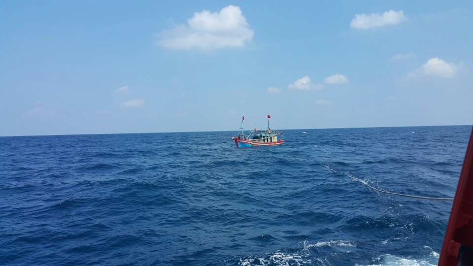 Chìm tàu cá cùng 15 ngư dân trên vùng biển Trường Sa - 1 Hoạt động đánh bắt của ngư dân trên biển thường xảy ra những tình huống cần cứu hộ, cứu nạn khẩn cấp (ảnh minh họa)