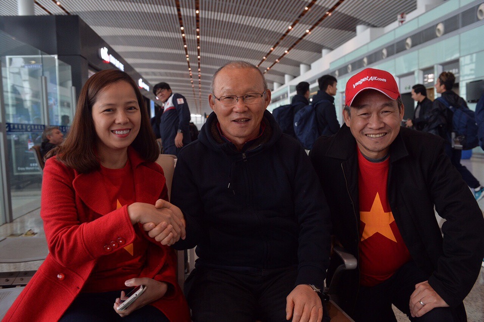 Chuyên cơ chở đội U23 Việt Nam sắp đáp xuống Nội Bài - 2 Chuyên cơ chở đội U23 Việt Nam sắp đáp xuống Nội Bài - 2