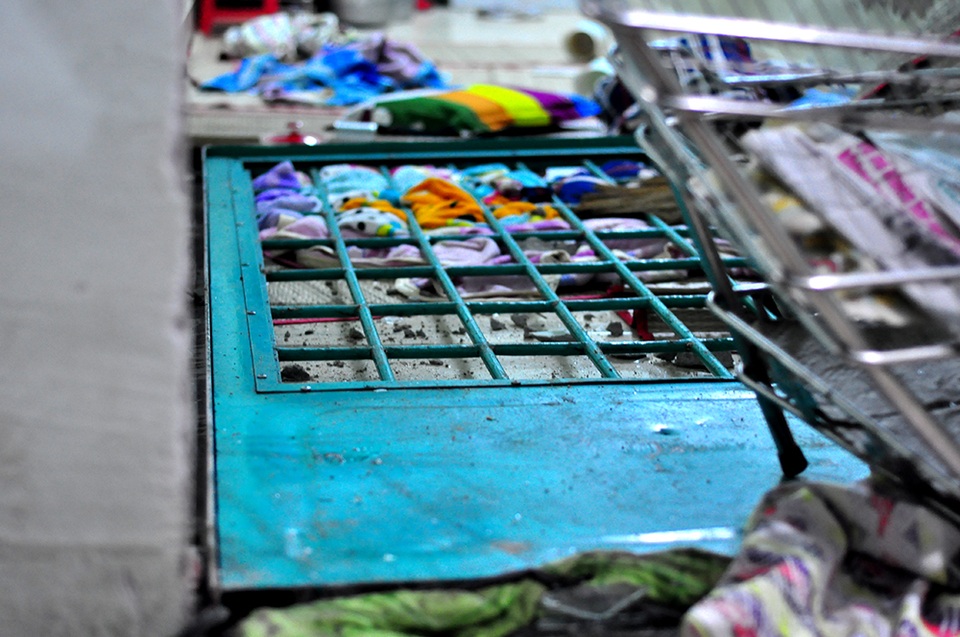 
Cảnh ngổn ngang sau khi gần 600 học viên đại náo trại, trốn ra ngoài
