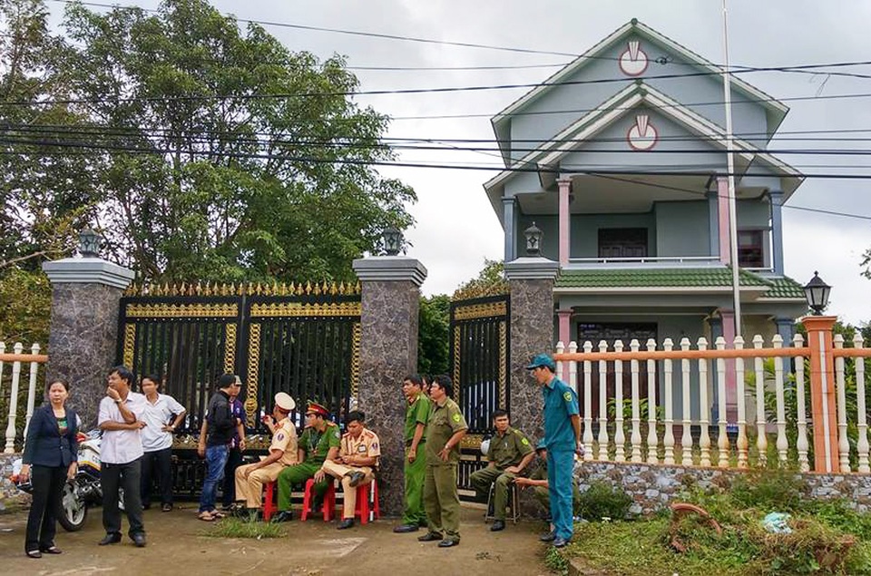 Nghi phạm sát hại vợ con trưởng Ban dân vận là người được thuê làm cỏ - 2 Căn biệt thự cũng là hiện trường vụ án