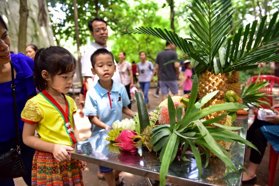 Trung thu Đồng Tháp giữa thủ đô Hà Nội - 3
Hoa quả, sản vật đặc trưng của miền Nam dịp Trung thu.