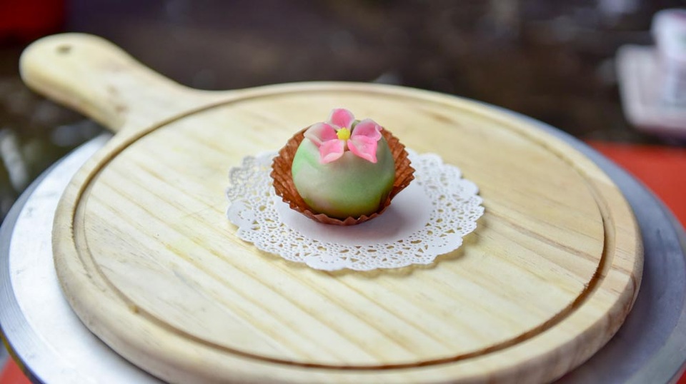Đẹp lạ bánh Trung thu tạo hình thủ công phong cách Nhật Bản - 9
Cho đến ngày nay, bánh wagashi đã có lịch sử tồn tại hơn hai nghìn năm.
