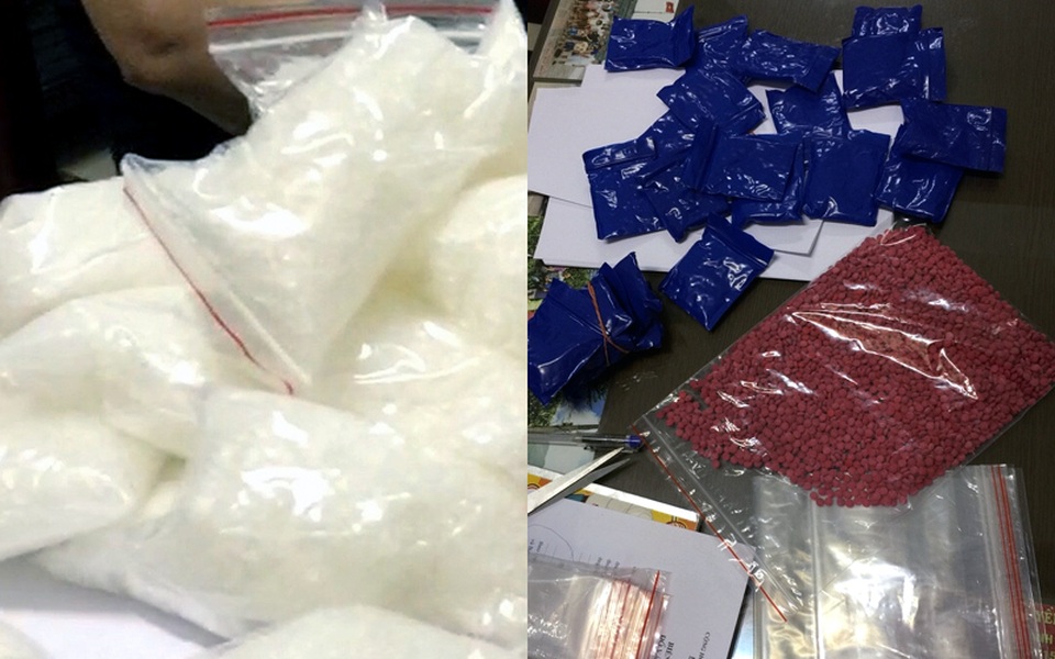 Phá đường dây ma túy lớn, thu nhiều súng, lựu đạn giữa trung tâm Hà Nội - 2 Lượng ma túy khủng bị cảnh sát thu giữ.