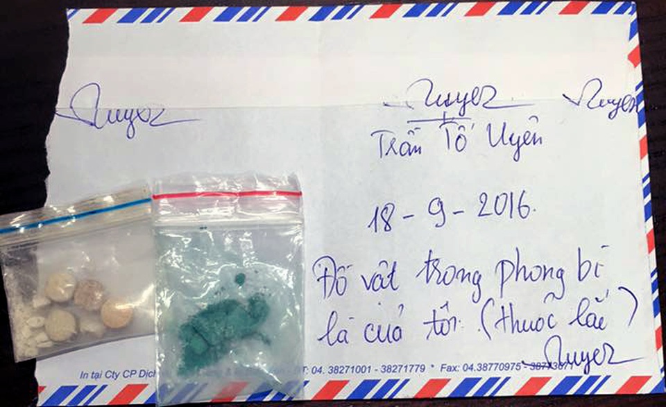 Số thuốc lắc cảnh sát phát hiện trong túi xách của Trần Tú Uyên.