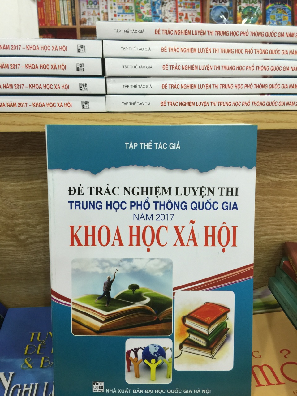 Tài liệu ôn thi trắc nghiệm cho bài thi tổng hợp Khoa học xã hội.
