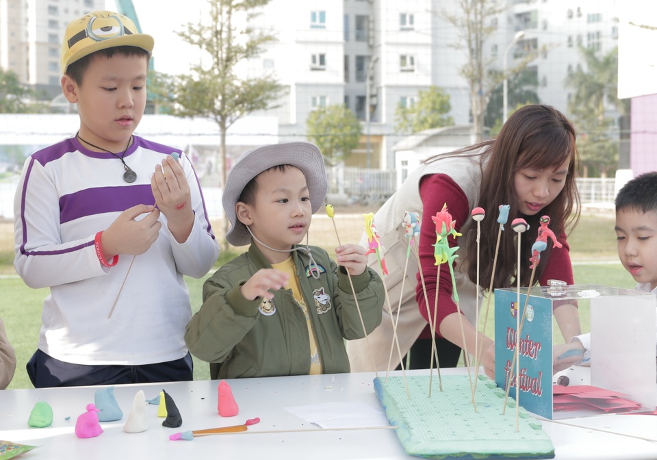 Gian hàng tò he được nhiều trẻ em yêu thích