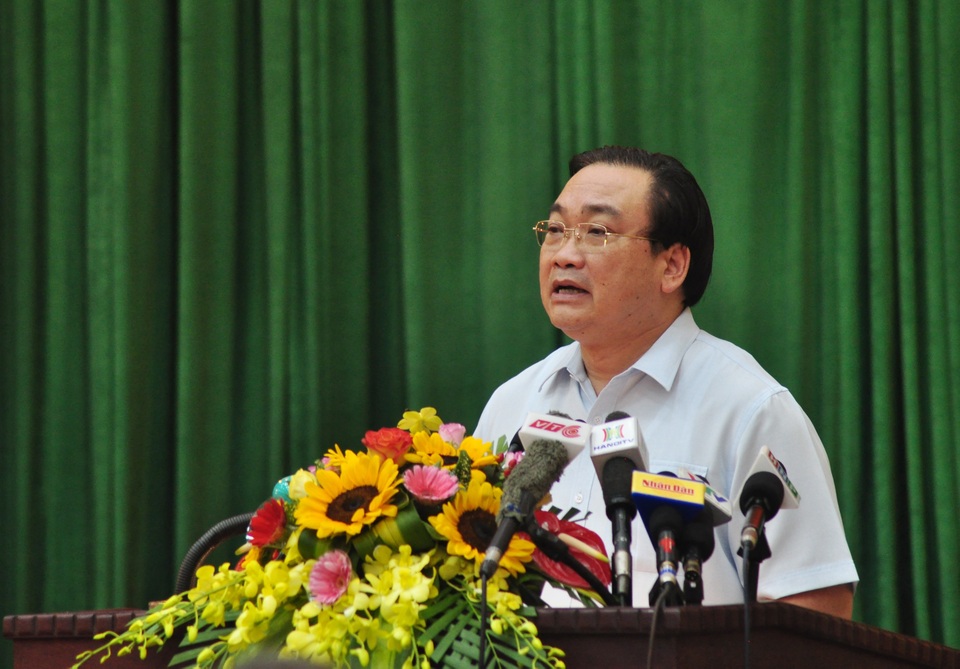 Bí thư Hà Nội: Phải tìm ra nguyên nhân cá chết ở Hồ Tây - 1 Bí thư Thành uỷ Hà Nội Hoàng Trung Hải chỉ đạo tìm ra nguyên nhân cá chết ở Hồ Tây để xử lý