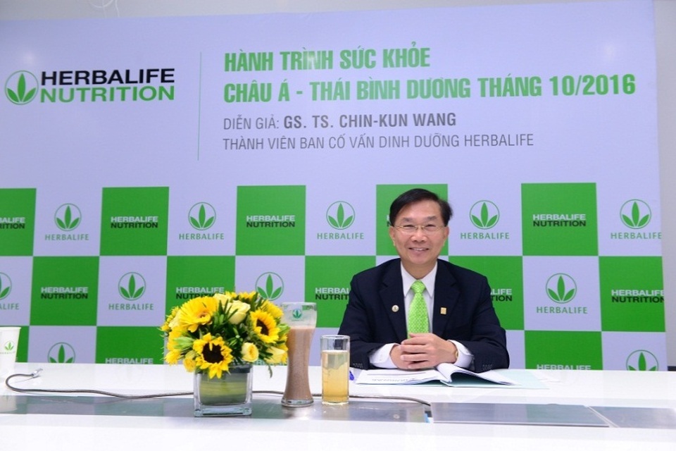 71% giới trẻ Việt dành chưa đến 30 phút vận động mỗi ngày - 3 Trong khuôn khổ hành trình sức khỏe Châu Á – Thái Bình Dương, GS. TS. Chin-Kun Wang đã có những lời khuyên hữu ích giúp người trẻ văn phòng tránh được béo phì và đái tháo đường