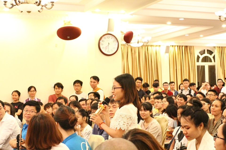 Huyền Chip nói về bất bình đẳng giới trong ngành khoa học máy tính - 3 Người tham dự đặt câu hỏi cho diễn giả Huyền Chip.