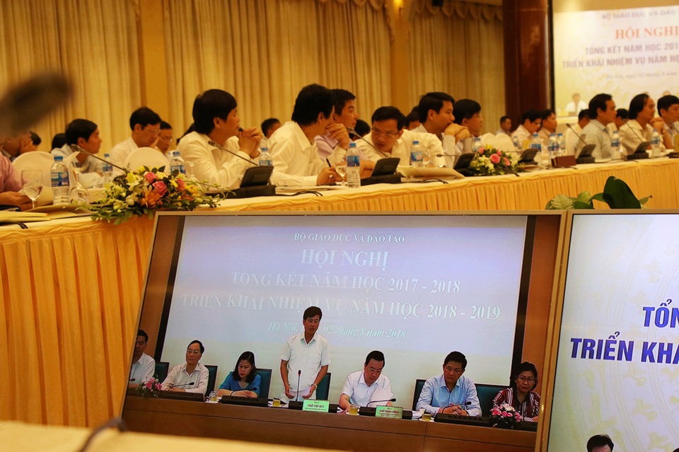 Tinh giản biên chế giáo viên: “Không cắt máy móc 10%, giáo viên phải đủ” - Ảnh 4. Tinh giản biên chế giáo viên: “Không cắt máy móc 10%, giáo viên phải đủ” - Ảnh 4.