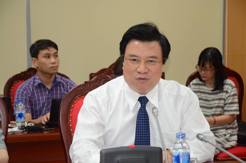 Thứ trưởng Nguyễn Hữu Độ cho biết, Bộ GD&ĐT sẽ điều chỉnh không cho địa phương chấm thi bài thi của tỉnh mình nhằm khắc phục những tồn tại về gian lận thi cử như năm nay.