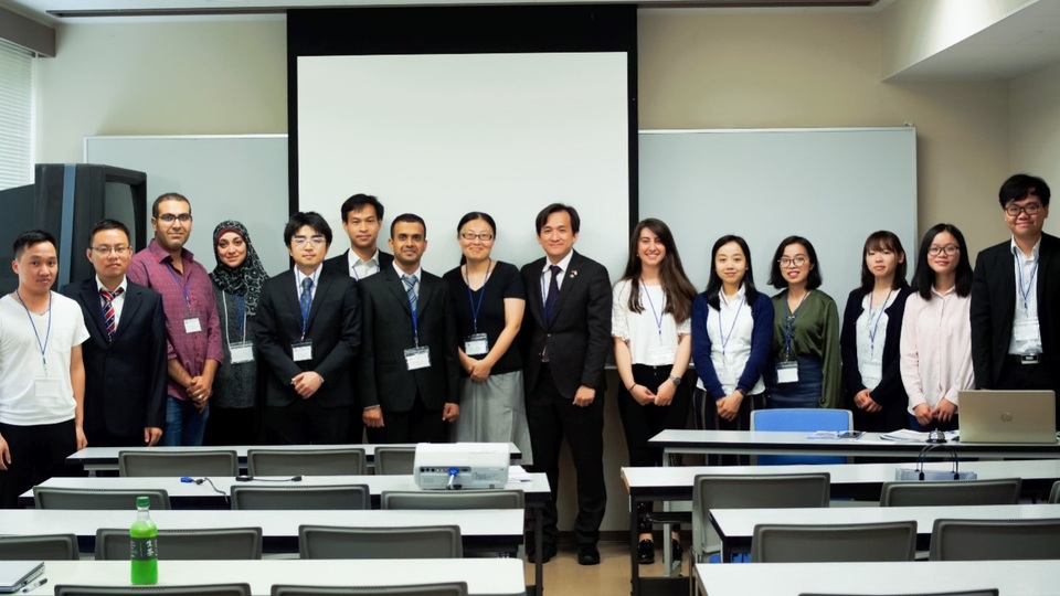 Hơn 110 nhà khoa học góp mặt tại Hội nghị Giao lưu khoa học Việt - Nhật lần thứ 11 - 12 Phiên thảo luận chuyên nghành Y và Sinh học (ảnh: Hoàng Chu).