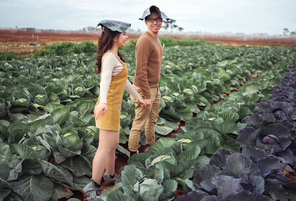 Chuyện tình đôi bạn hàng xóm đi nửa vòng trái đất mới gặp nhau - 11 Cả hai làm chỗ dựa tinh thần cho nhau khi xa nhà.