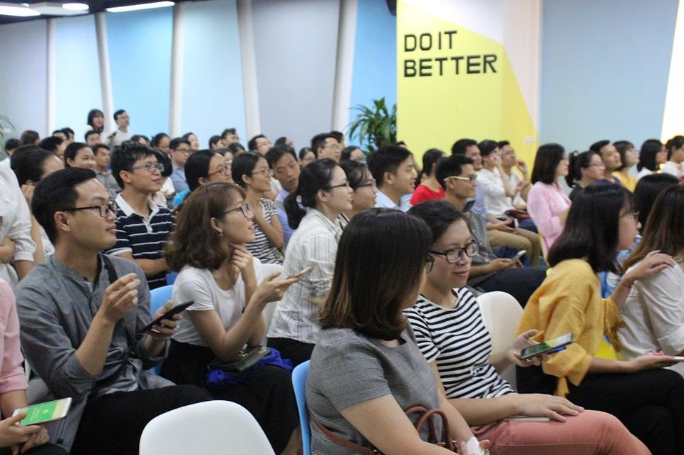 Du học ngành Y tại Mỹ: “Nếu muốn giàu, đừng theo nghề bác sĩ!” - 2 Buổi nói chuyện thu hút nhiều sinh viên trẻ ngành Y khoa tham dự.