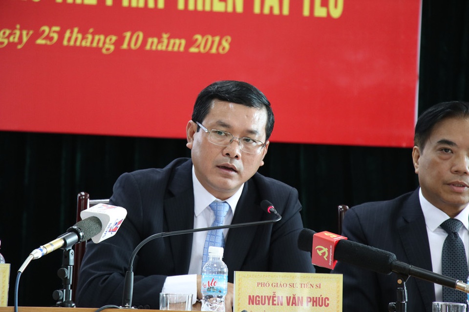 Tự chủ đại học: Cân nhắc kỹ bài toán tăng học phí - 3 Thứ trưởng Bộ GD&ĐT Nguyễn Văn Phúc.